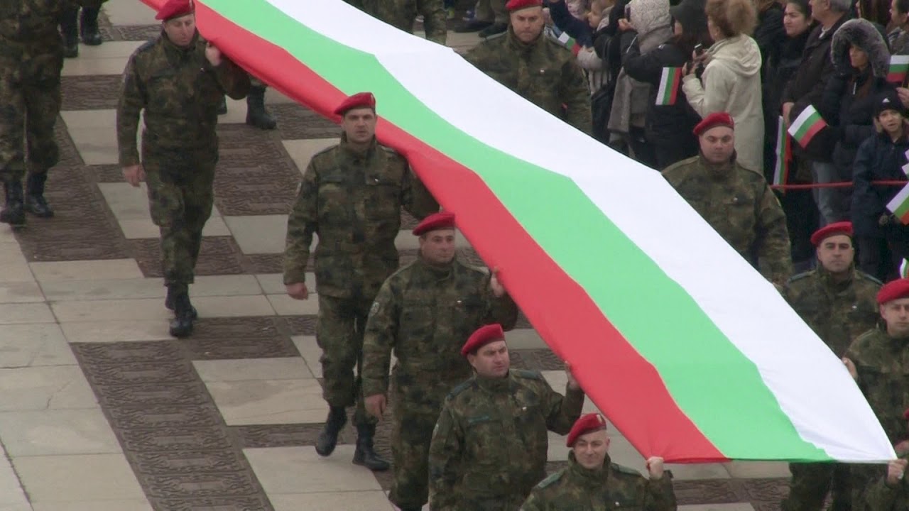 За шести път 300-метровото българско знаме поема своя път до Мемориален компекс „Бранителите на Стара Загора“