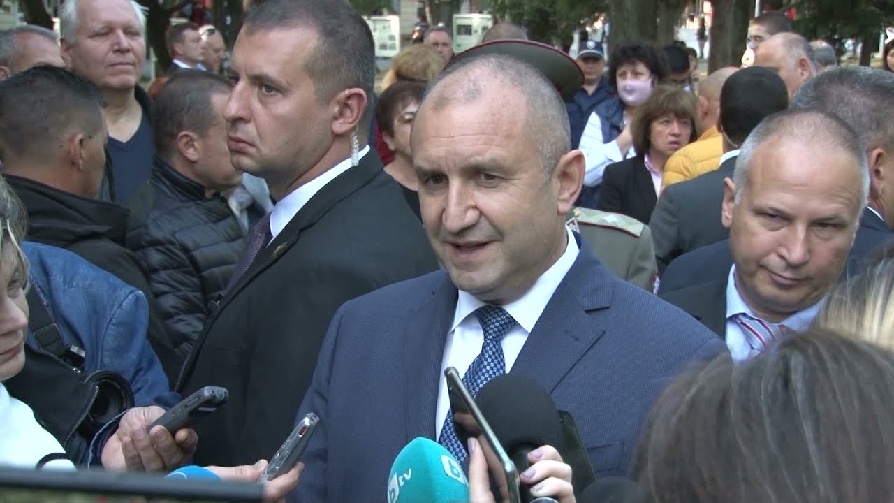 Президентът Румен Радев пред журналисти в Стара Загора