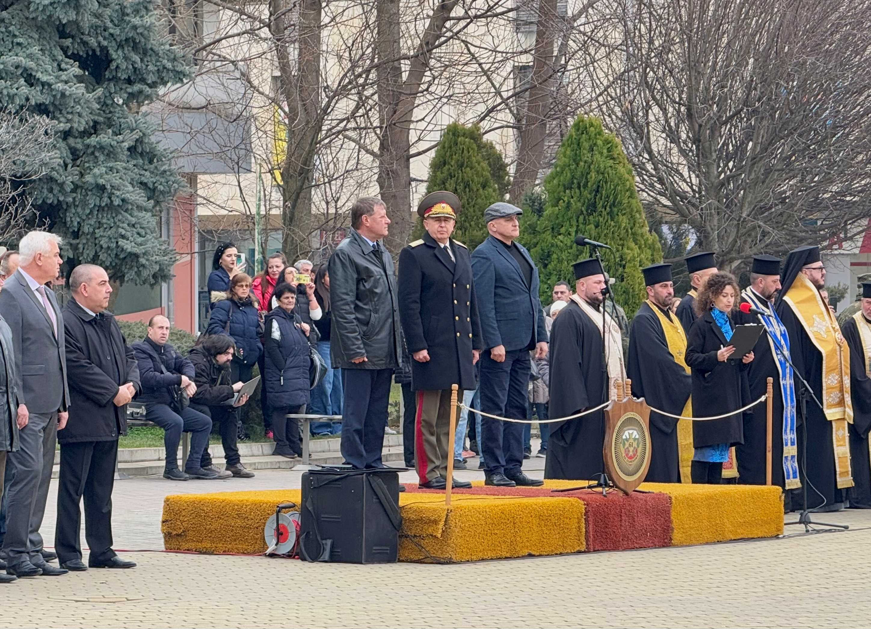 Областният управител Методи Марков присъства на клетвата на войниците от 61-ва Стрямска механизирана бригада в Казанлък