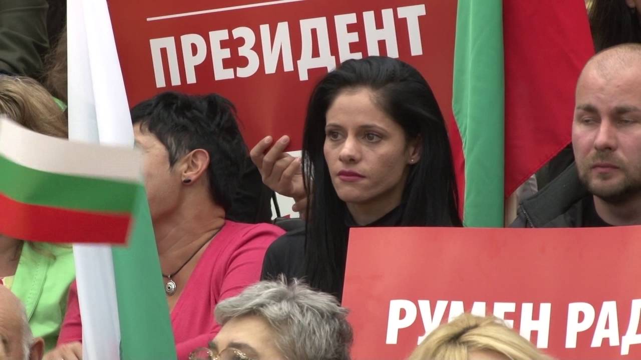 Кампанията на кандидат-президентската двойка Радев – Йотова се откри и в Стара Загора Кампанията на кандидат-президентската двойка Радев – Йотова се откри и в Стара Загора