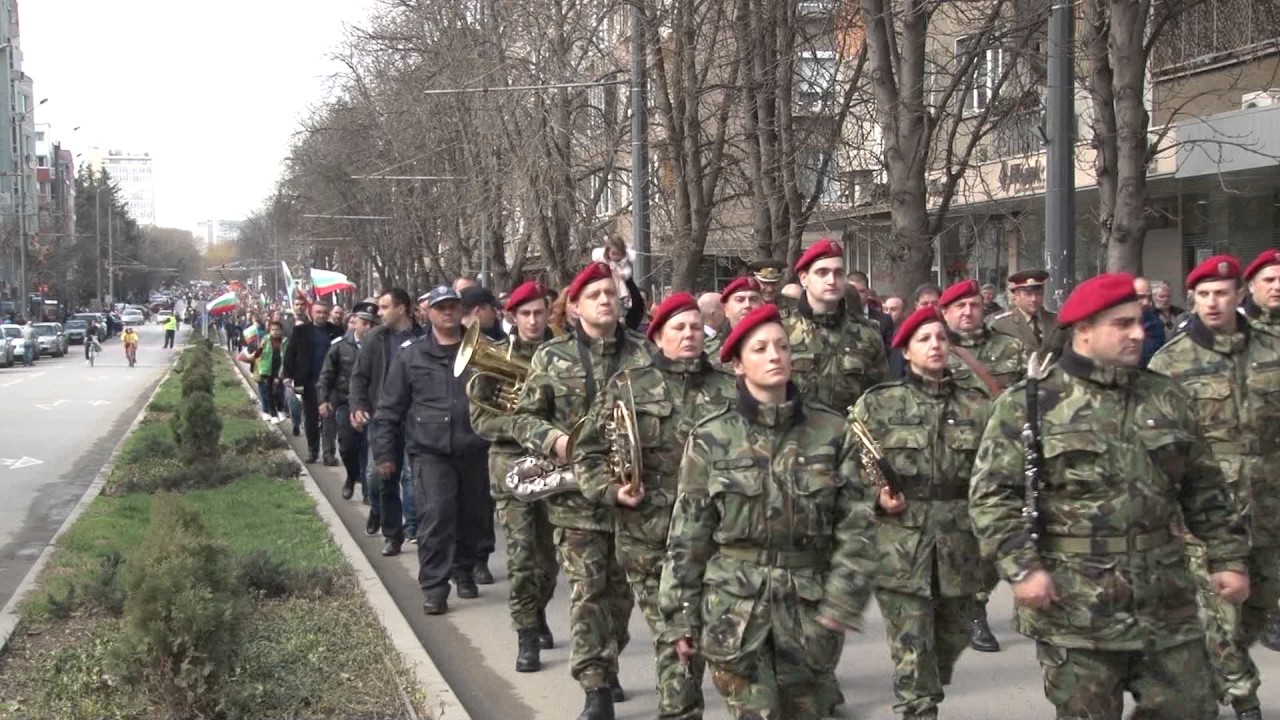 За трети път 300 метров трибагреник на 3- ти март в Стара Загора За трети път 300 метров трибагреник на 3- ти март в Стара Загора