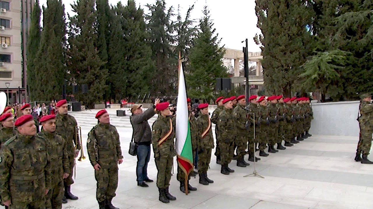 Празнуваме Националния празник на Република България 3-ти март. Честит празник, българи! Честит празник, Стара Загора! Празнуваме Националния празник на Република България 3-ти март. Честит празник, българи! Честит празник, Стара Загора!