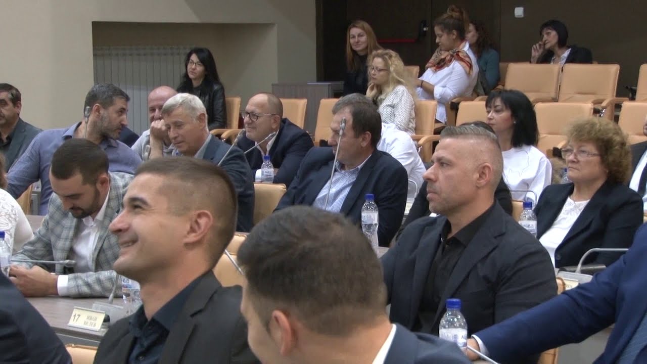 Има ли конфликт на интереси в предложението за освобождаване от такса за рекламните елементи