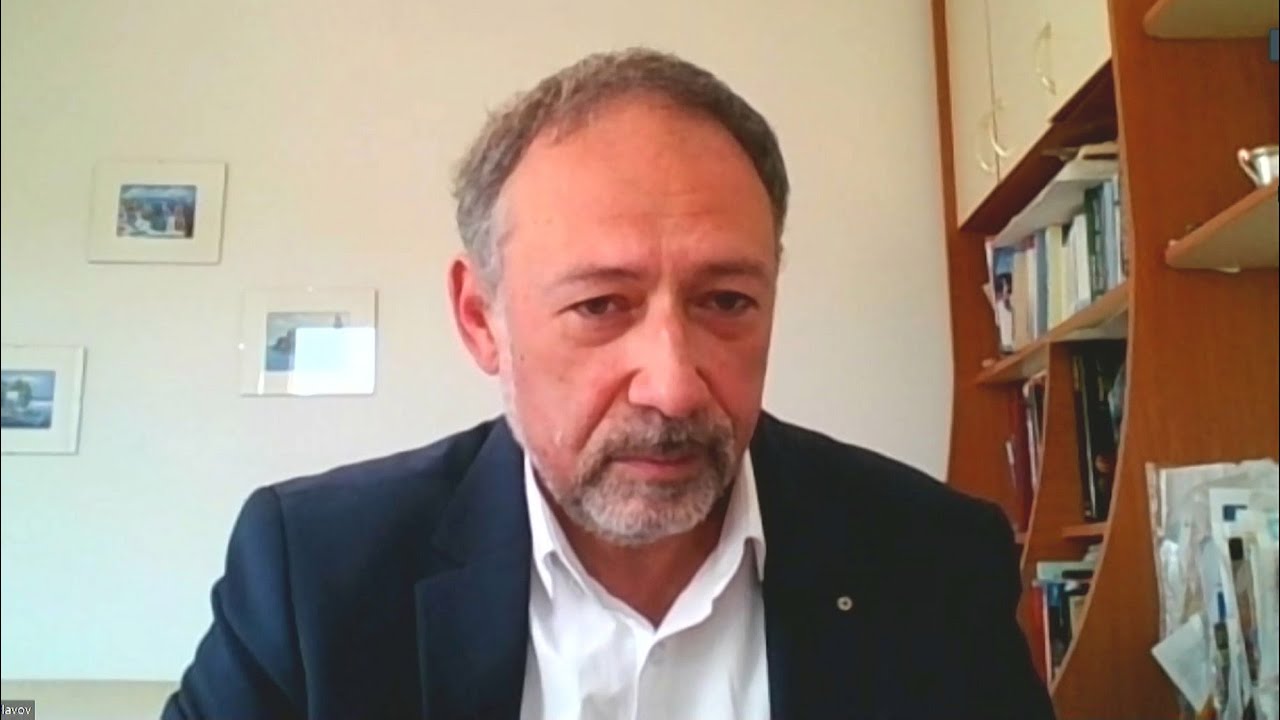 21.04.2021г. Сутрин с нас 1 част. Доц. д-р Емил Славов: На този етап ваксините са единственото работещо решение за овладяване на пандемията 21.04.2021г. Сутрин с нас 1 част. Доц. д-р Емил Славов: На този етап ваксините са единственото работещо решение за овладяване на пандемията