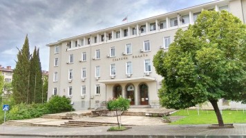 Районен съд – Стара Загора осъди мъж, извършил грабеж