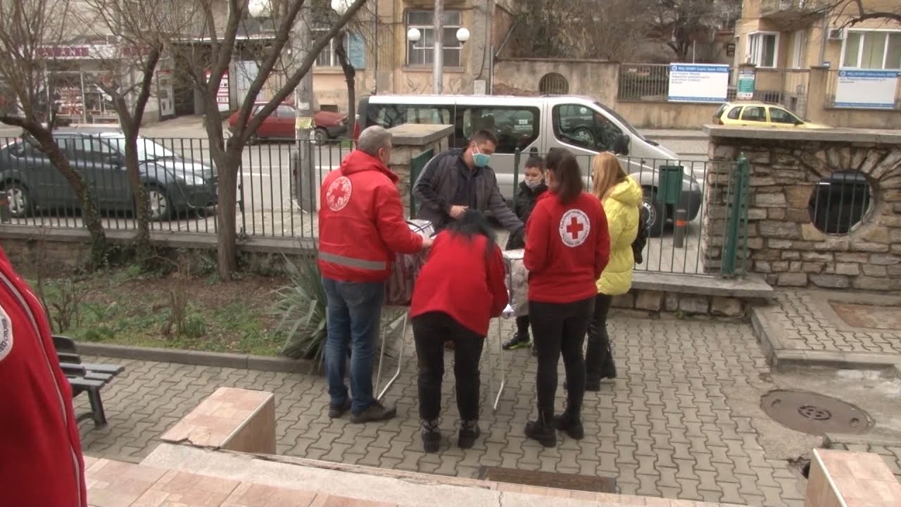 Удължава се срокът за раздаване на помощи от БЧК Удължава се срокът за раздаване на помощи от БЧК