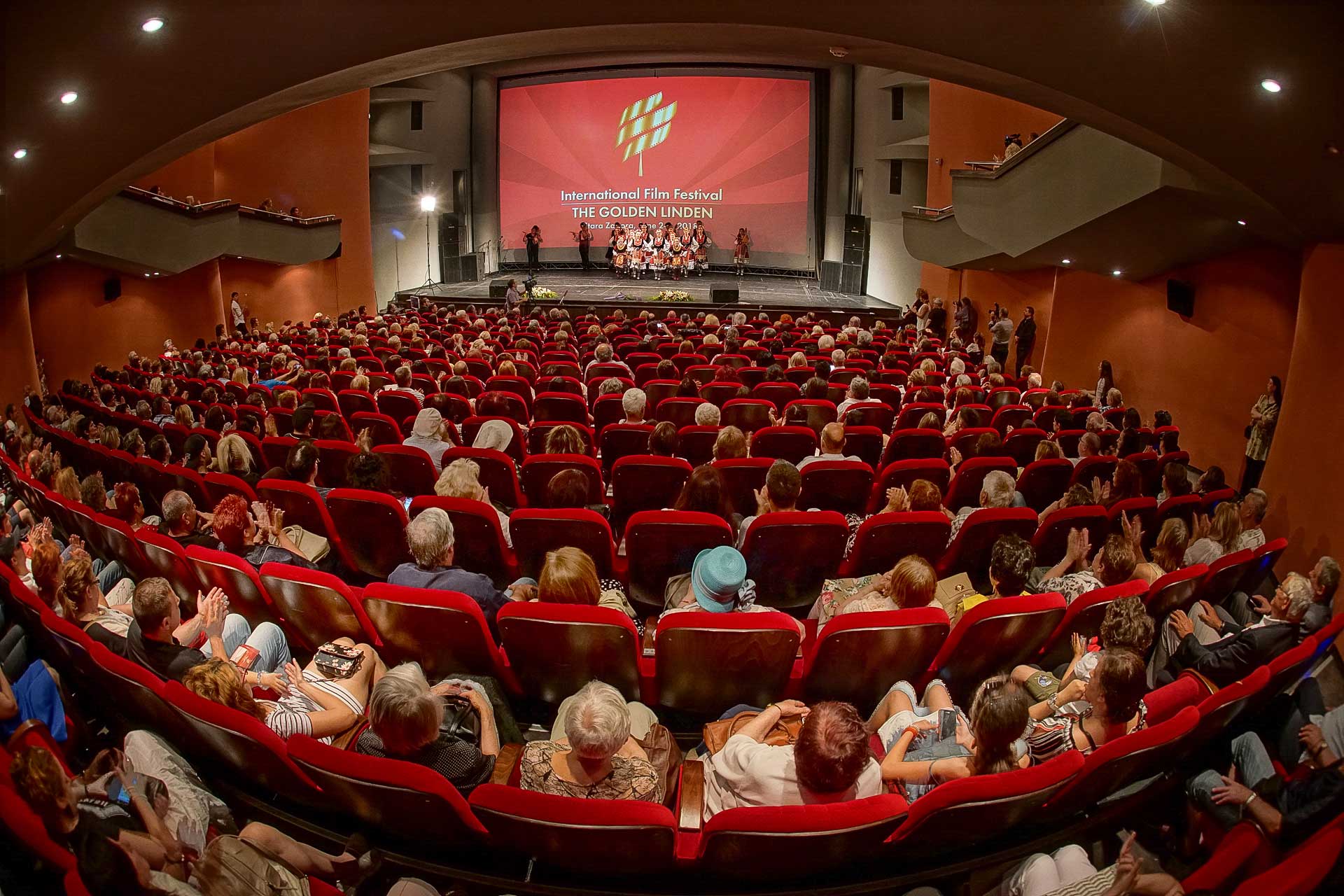 Кинофестивалът „Златната липа“ 2024 идва с богата програма в началото на юни Кинофестивалът „Златната липа“ 2024 идва с богата програма в началото на юни