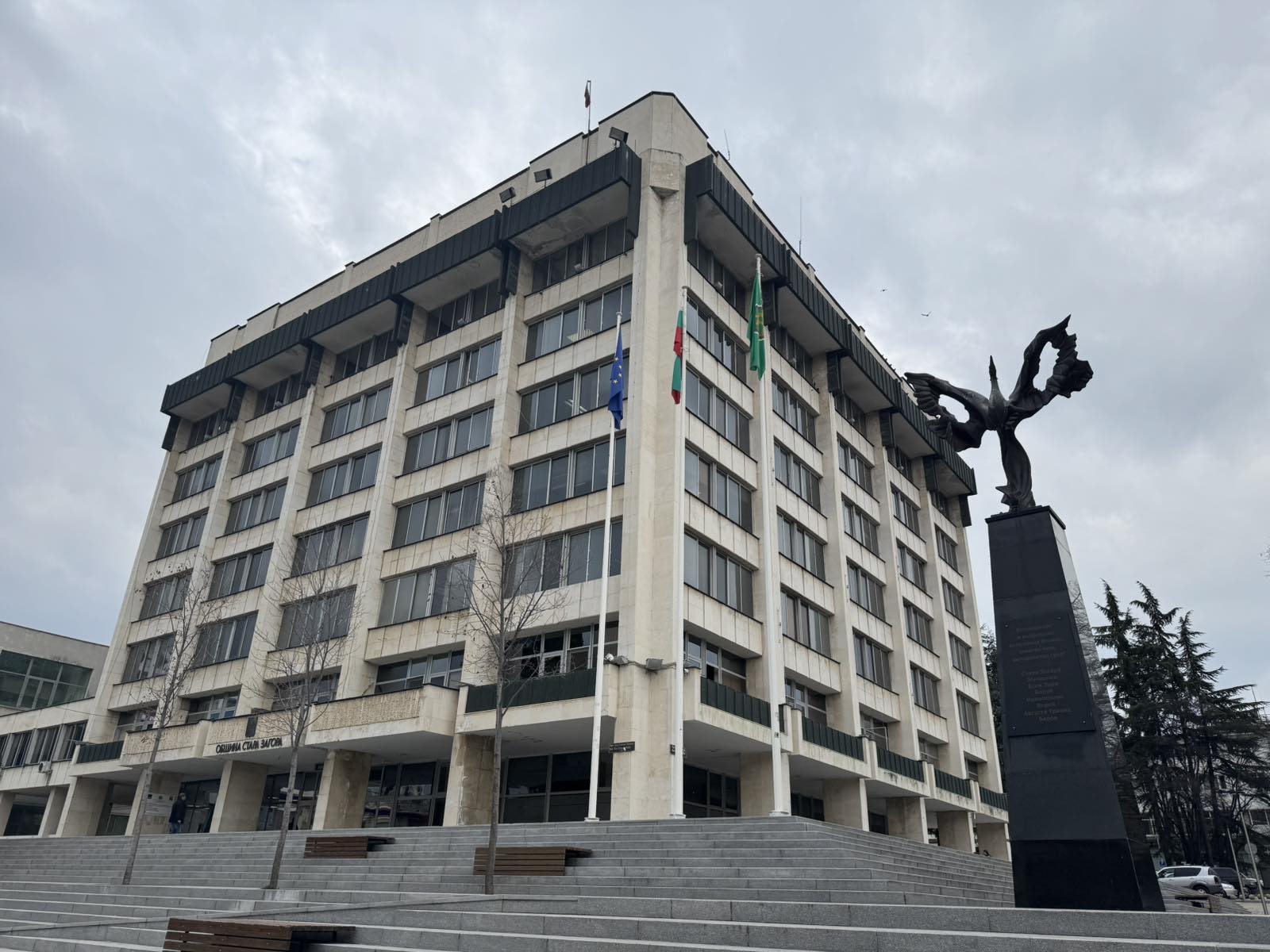 Строежът на участък от нов пътен надлез променя организацията на движението в близост до с. Християново Строежът на участък от нов пътен надлез променя организацията на движението в близост до с. Християново